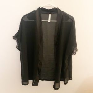 Sheer Kimono Robe w/ Lace Detail — never worn